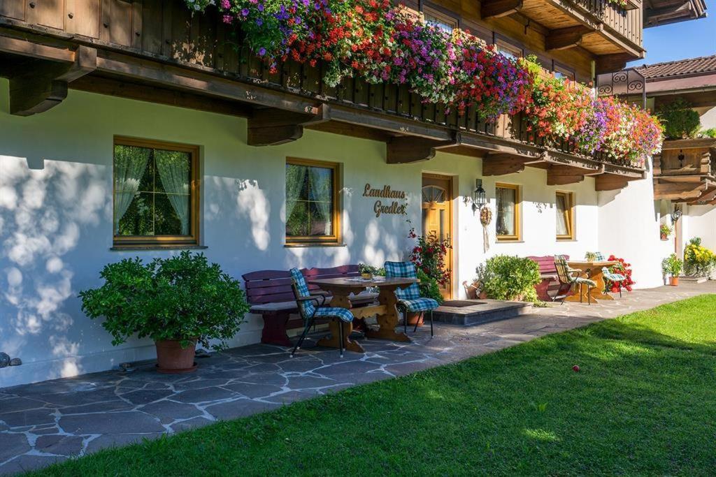 Landhaus Gredler ไมย์อาโฮเฟิน ภายนอก รูปภาพ